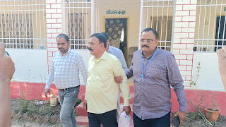 पीएम आवास के नाम पर रिश्वतखोरी, वन विभाग का रेंजर 15 हजार की घूस लेते एसीबी के हत्थे चढ़ा…