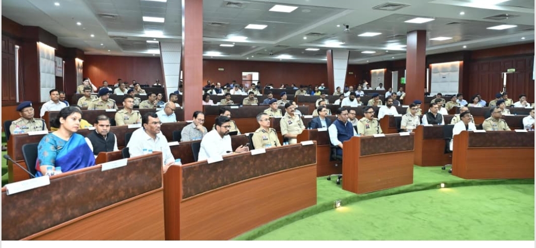 कलेक्टर एसपी की प्रेस कॉन्फ्रेंस..जानिए किन जिलों के एसपी को CM ने लगाई फटकार…