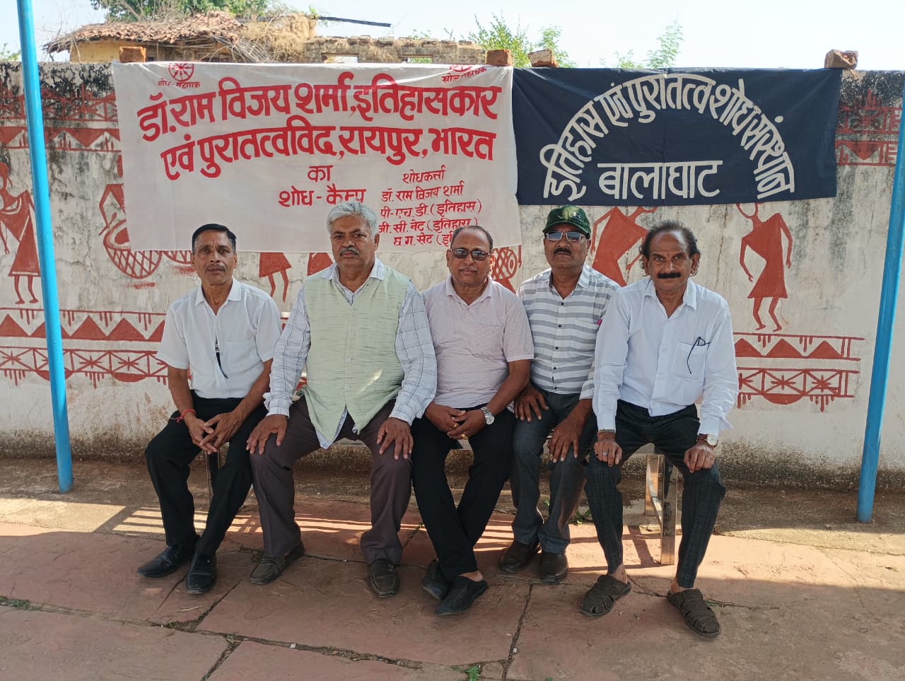 डॉ. राम विजय शर्मा ने हट्टा की बावड़ी पर किया शोध…