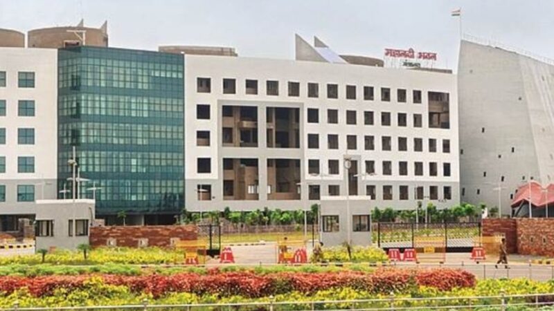 छत्तीसगढ़ में बड़ी प्रशासनिक सर्जरी, 42 IAS अफसरों के तबादले, 7 जिलों के कलेक्टर बदले गए, देखें आदेश…