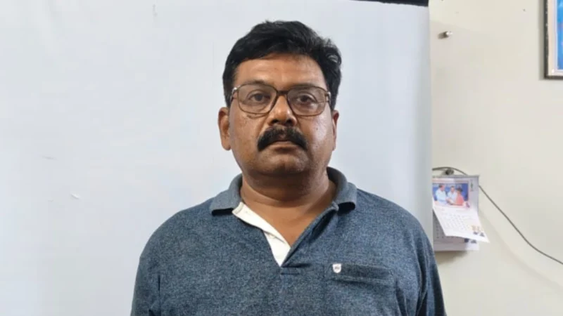 रायगढ़ पुलिस की ‘ऑपरेशन क्लीन हंट’ में बड़ी सफलता : सहारा इंडिया फ्रॉड का 3 साल से फरार ब्रांच मैनेजर गिरफ्तार, ₹40.78 करोड़ की धोखाधड़ी का मामला…